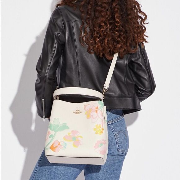 Coach Town Bucket Bag With Dreamy Land Floral Print - Picture 9 of 9